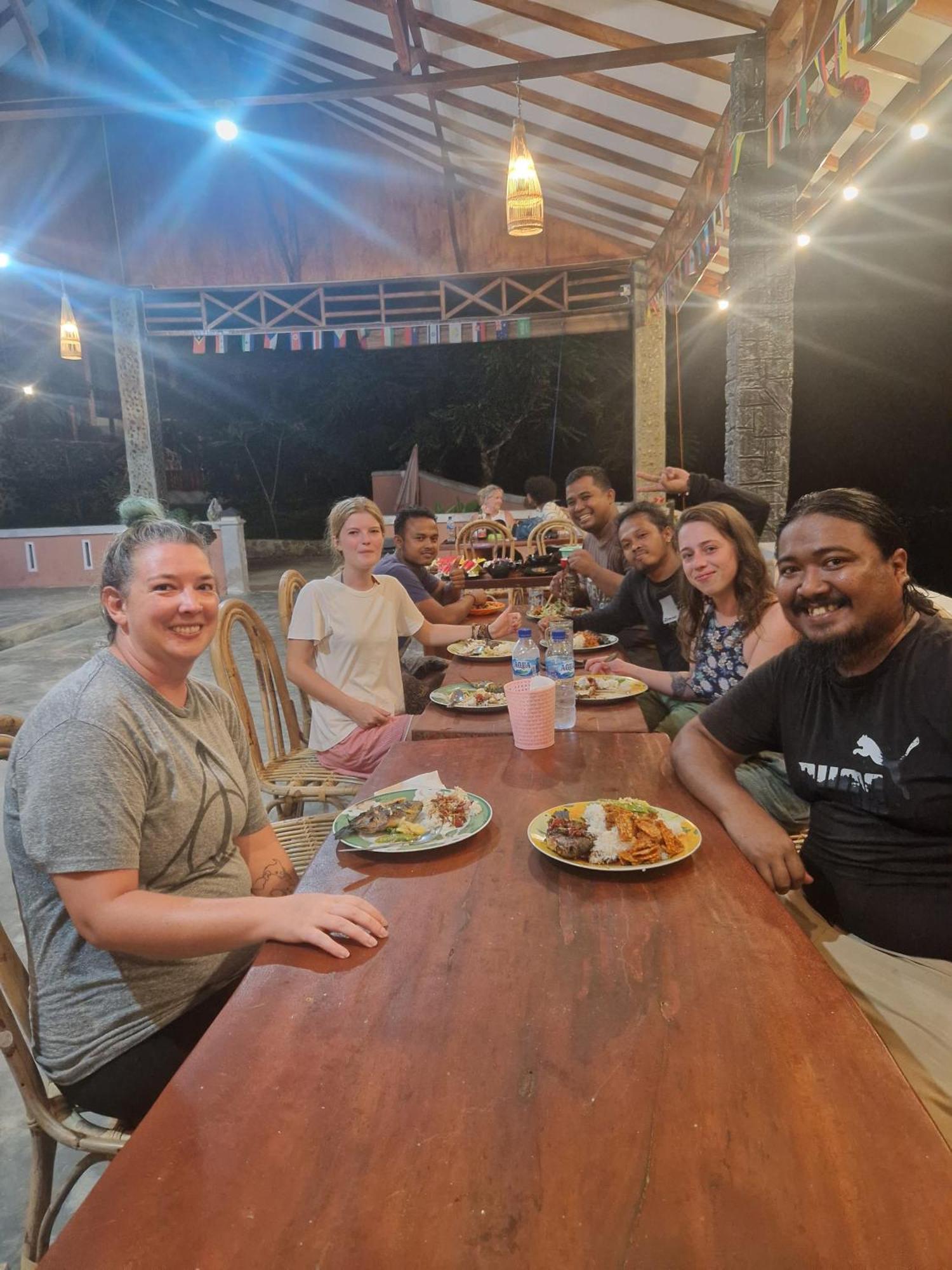 Asim Paris Guesthouse & Jungle Trekking Bukit Lawang Εξωτερικό φωτογραφία